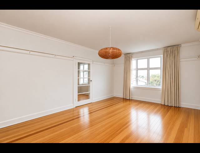 1.5 BEDROOM APARTMENT FOR SALE IN ESSENWOOD